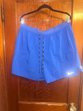 Nike Dri-Fit Running Shorts XXL Blue Zip Pocket with Reflective Swoosh